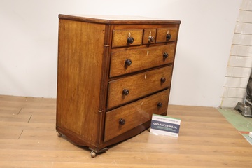 Afbeelding van Antiek Engelse Ladekast