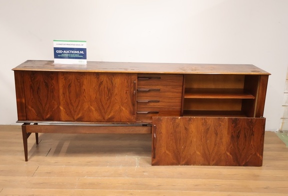 Afbeelding van Veiling 213 : Inboedel veiling met design meubilair, vintage, antiek en witgoed