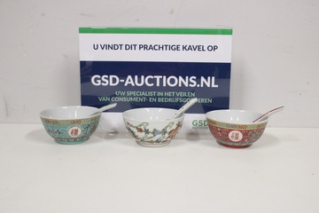 Afbeelding van Mix van 3 Vintage Chinese Rijstkommen met Lepels'
