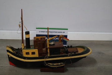 Afbeelding van Houten model van een sleepboot