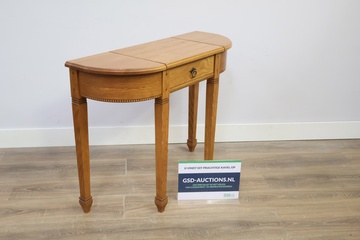 Afbeelding van Antieke Louis XVI-Stijl Sidetable