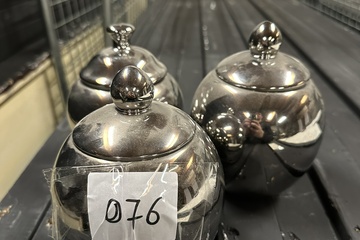 Afbeelding van 076. Zilveren potjes met deksel 3 stuks