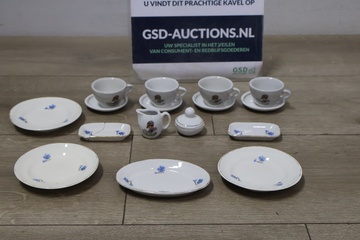 Afbeelding van Porseleinen kinder theeservies 16 stuks''
