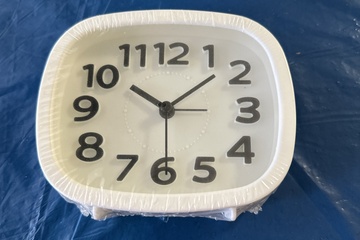 Afbeelding van Wekker / Alarmklok – Nieuw – Compact Model Wit/Zwart    Nett