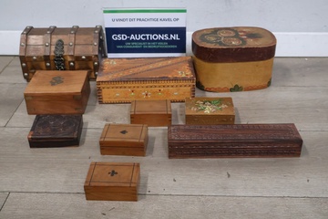 Afbeelding van Collectie van 10 Vintage Houten Sieradendoosjes