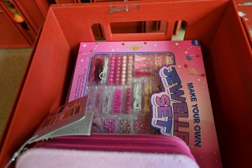 Afbeelding van Partij speelgoed/ knutsel