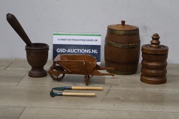 Afbeelding van Set van 6 Vintage Decoratieve Houten Miniaturen