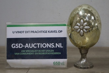 Afbeelding van Decoratief ei op voet van Lifestyle