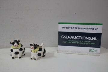 Afbeelding van Set van Twee Porseleinen Koetjes''