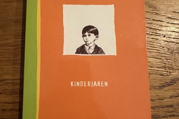 Afbeelding van Kinderjaren – Jona Oberski    Productomschrijving    Te koop