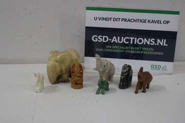 Afbeelding van Verzameling beeldjes van olifanten