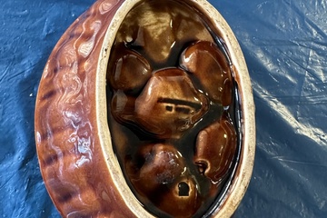 Afbeelding van vintage aardewerken puddingvorm / bakvorm van keramiek.    D