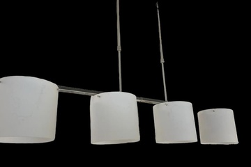 Afbeelding van Hanglamp met 4 witte glazen  lampenkappen (nieuw in doos)