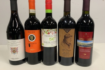 Afbeelding van Set van 4 Rode Italiaanse Wijnen & 1 Australische Wijn
