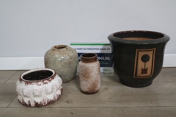 Afbeelding van Aardewerk potten en vazen 4 stuks