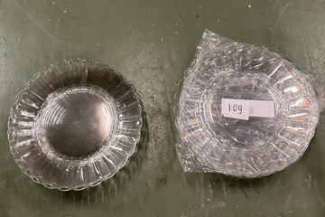 Afbeelding van 109. Glazen schalen +- 10 stuks