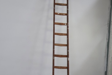 Afbeelding van Vintage 14-Treeds Houten Ladder