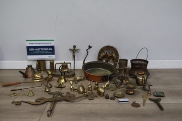 Afbeelding van Antieke Mix van 30 Stuks Decoratief Koper & Messing