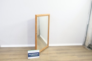 Afbeelding van Rechthoekige Wandspiegel in Houten Lijst'