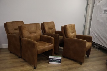 Afbeelding van Set van 4 Bruin Landelijke Eetkamerstoelen op Wielen