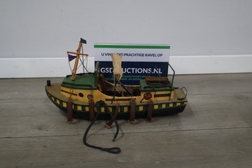 Afbeelding van Model van een houten vissersbootje