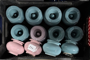 Afbeelding van 275. Asbakjes gekleurd 12 stuks