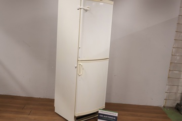 Afbeelding van Witte Koel-/Vriescombinatie Koelkast van Atlas