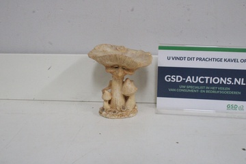 Afbeelding van Beeldje van paddenstoel met gezicht