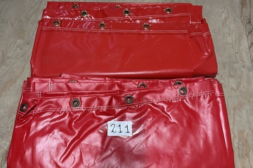 Afbeelding van 211. Rode zeilen 2 stuks