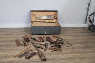 Afbeelding van Vintage Gereedschapskist met Inhoud