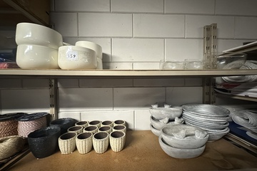 Afbeelding van 159. Diverse potten en kommen