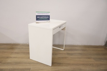 Afbeelding van Bureau van Ikea''