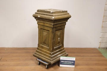 Afbeelding van Klassiek Stenen Tuinvoet voor Vazen of Beelden