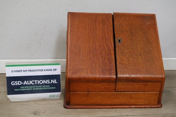 Afbeelding van Antiek houten brievenkastje