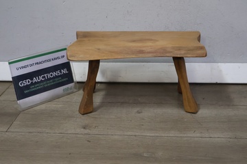 Afbeelding van Houten bijzettafeltje