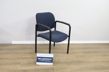 Afbeelding van Ahrend 320 Vergaderstoel met Zwart Frame