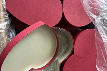 Afbeelding van Verassing dozen nieuwe hart met deksel 16stuks