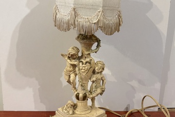 Afbeelding van Tafellamp met 3 engelen in barokstijl