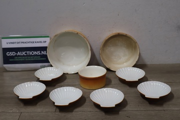 Afbeelding van Set van 9 Vintage Petrus Regout Parafeu Schaaltjes