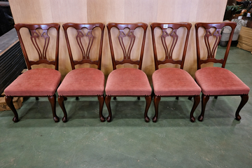 Afbeelding van 305. 5 Antieke stoelen