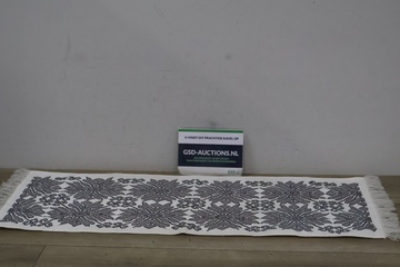 Afbeelding van Geborduurde tafelloper'