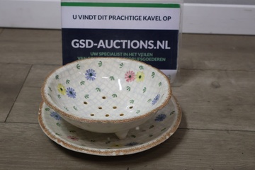 Afbeelding van Vintage Porseleinen Vergiet met Onderbord