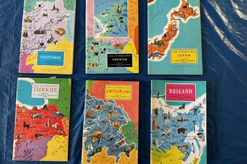 Afbeelding van Te koop aangeboden: 6-delige vintage boekenserie uit de coll