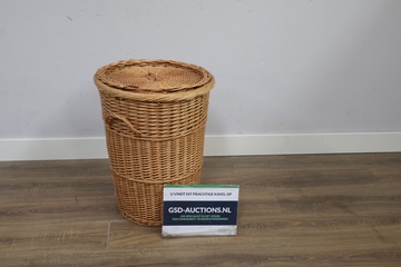 Afbeelding van Rieten Wasmand met Deksel