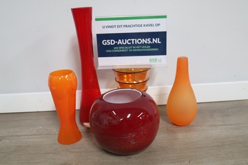 Afbeelding van Mix van rode en oranje vazen 5 stuks