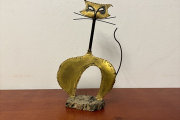 Afbeelding van Brutalistisch metalen Kattenbeeld   onderaan 626 genummerd