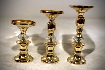 Afbeelding van 3 -delige Goudkleurige kandelaars