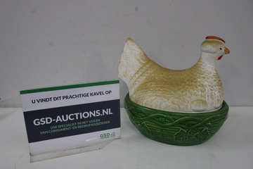 Afbeelding van Keramische Kip op Mand Eierhouder