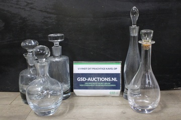 Afbeelding van Set van 5 Decoratieve Kristallen Karaffen met Dop
