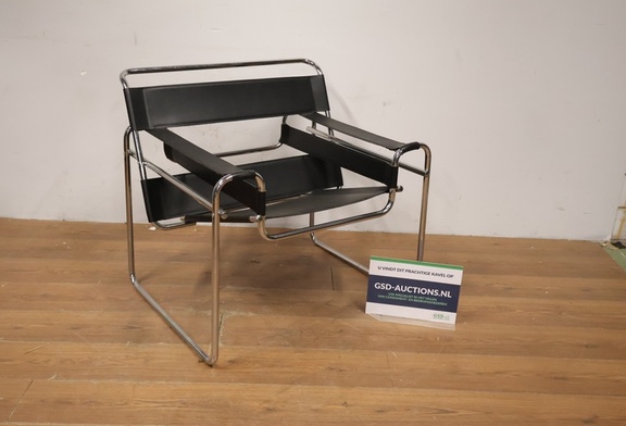 Afbeelding van Veiling 225 : Inboedel veiling met design meubilair, vintage, antiek en witgoed